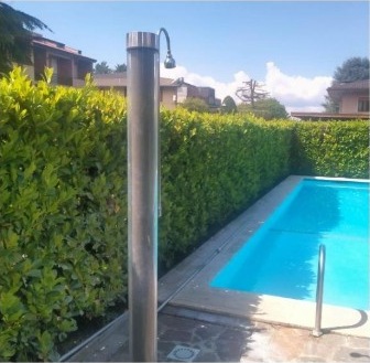 Die Außendusche am Pool