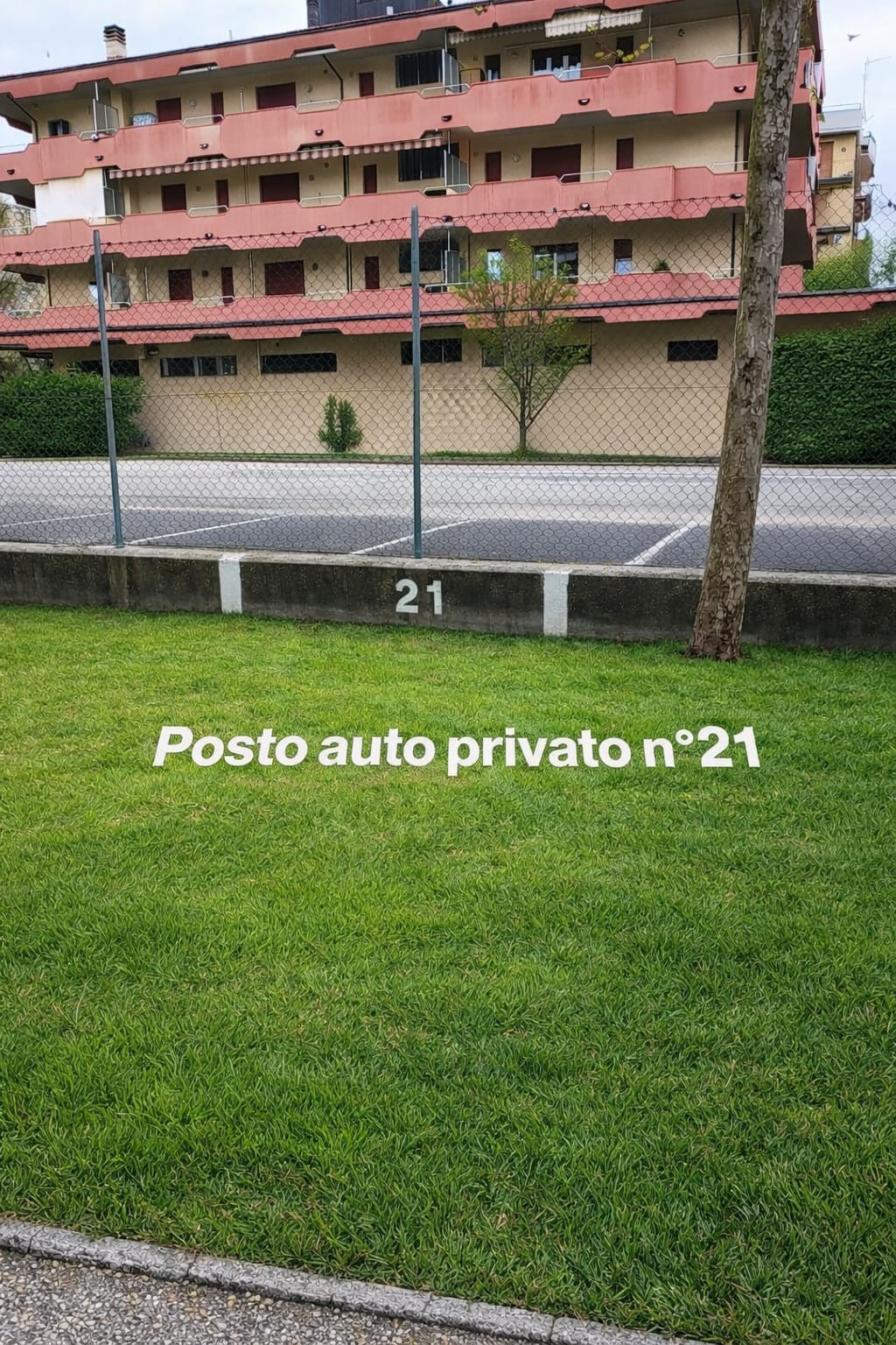 Private parking space no. 21