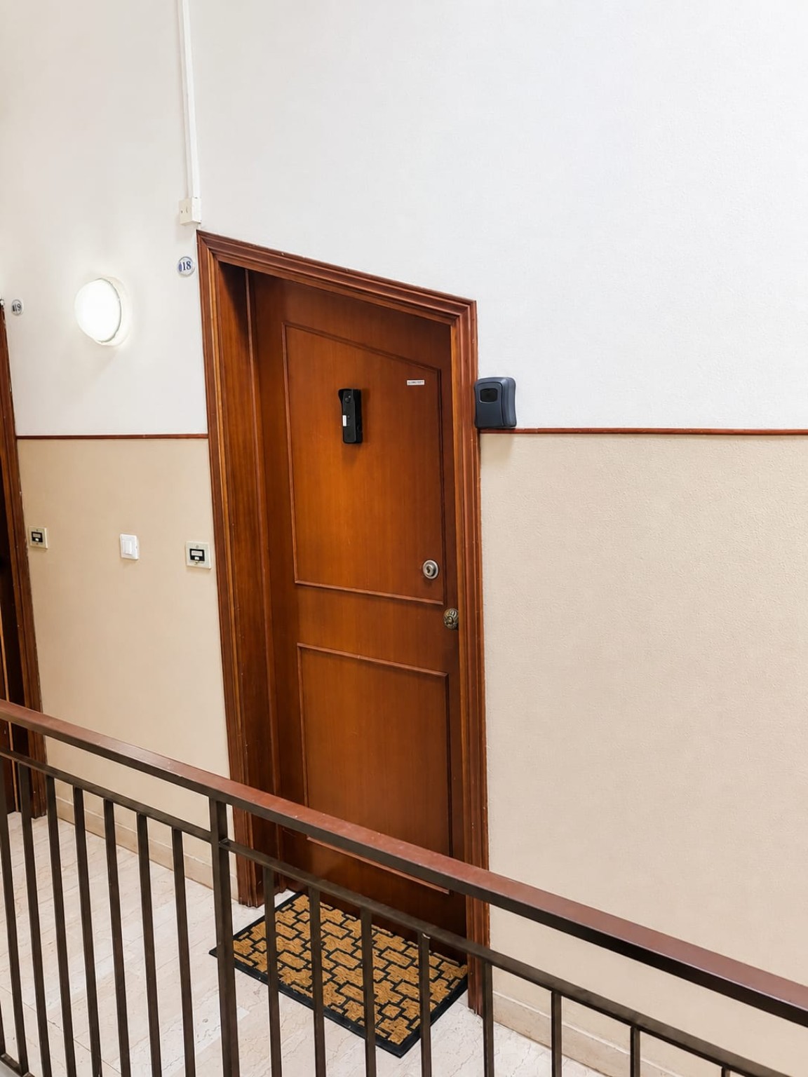 Entrance with key lockbox